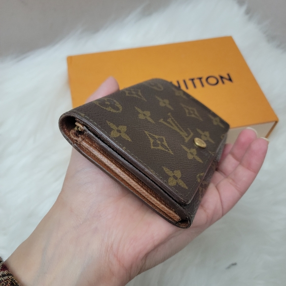 100% Authentic Louis Vuitton Monogram wallet - Picture 7 of 11